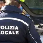 CISTERNA | Senza patente fugge all’alt della polizia locale: maxi multa per un 19enne