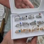 ROMA | Maxi sequestro della Guardia di Finanza a Termini: oltre un milione di prodotti di bigiotteria irregolari