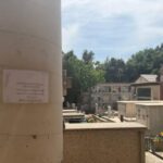 BASSIANO | Cimitero imbrattato dopo le estumulazioni: la denuncia del sindaco