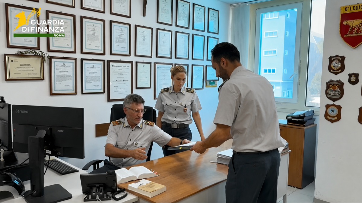 Finanza 25 agosto uffici
