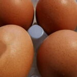 Rischio salmonella, richiamate uova Eurospin: ecco il lotto interessato